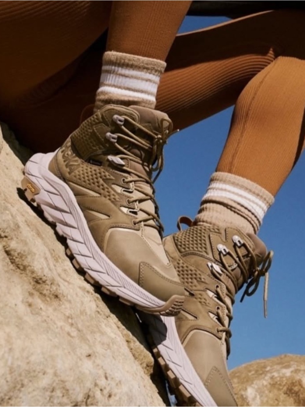 Hoka anacapa hiking boots sneakers
